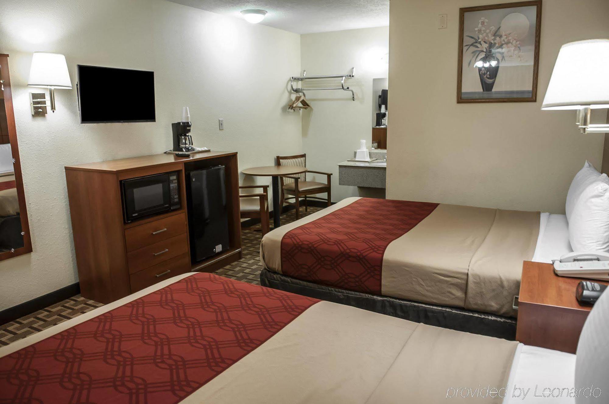 Econo Lodge Midtown Альбукерке Экстерьер фото
