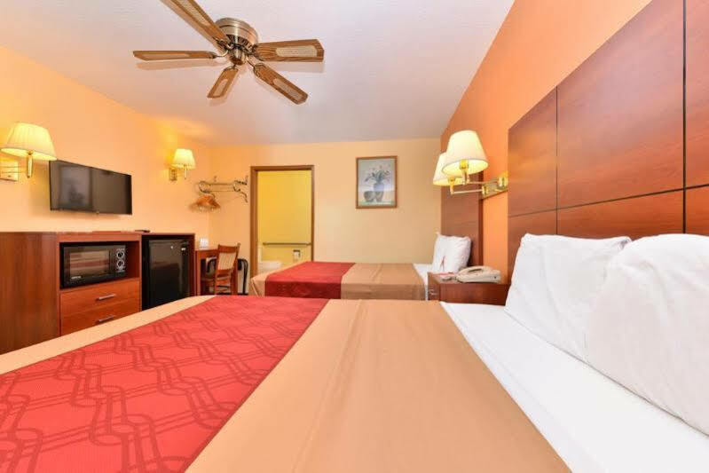 Econo Lodge Midtown Альбукерке Экстерьер фото